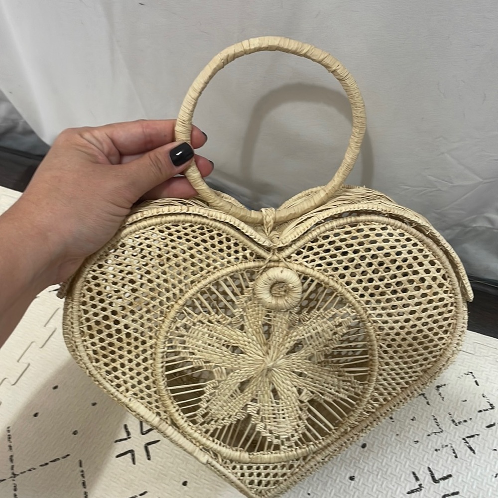Handmade Colombian straw heart purse